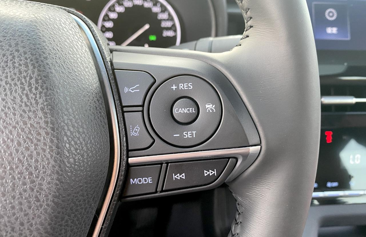 Прокат авто Toyota Avalon, 2022